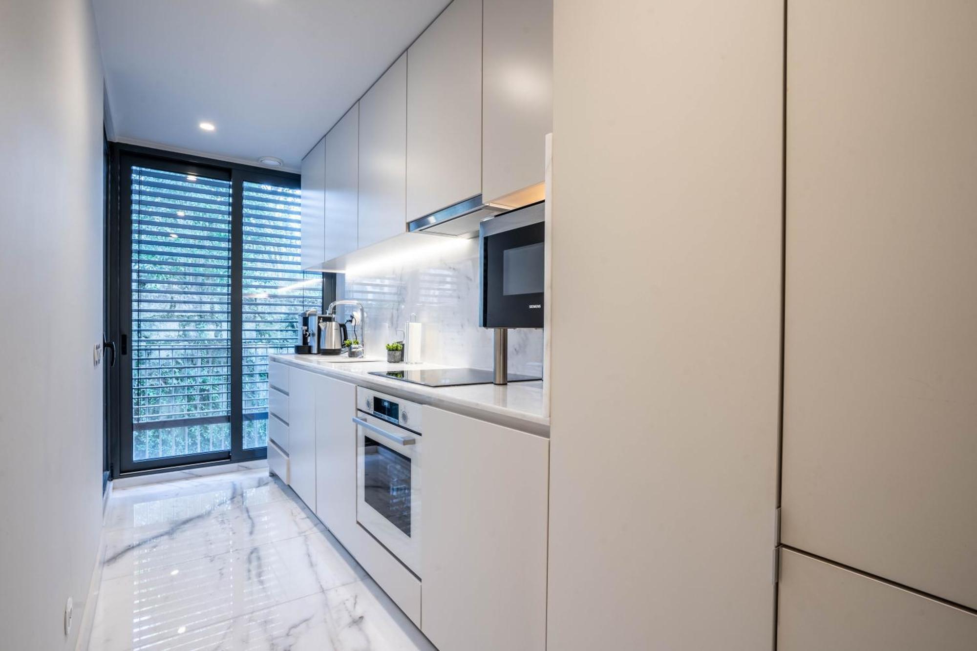 Primrose 1Br Delight W Parking By Lovelystay ポルト エクステリア 写真