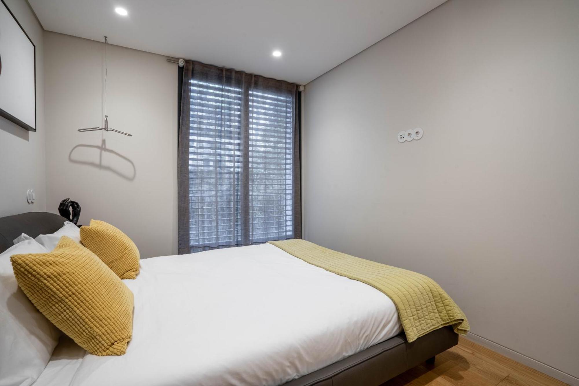 Primrose 1Br Delight W Parking By Lovelystay ポルト エクステリア 写真